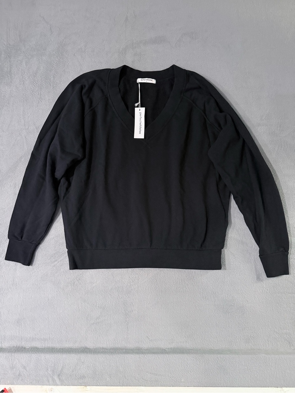 perfectwhitetee - Women's Black V-Neck Sweatshirt